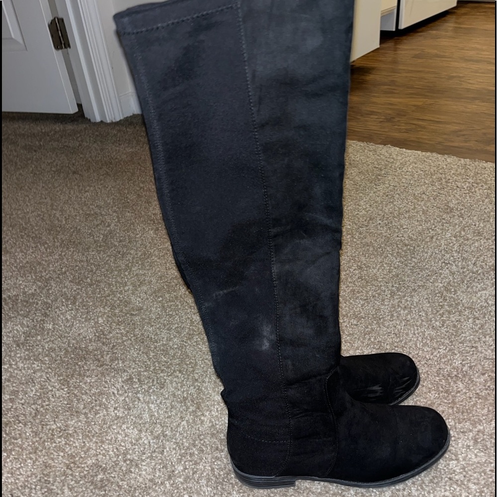 Unisa 7.5 suede black knee high boots